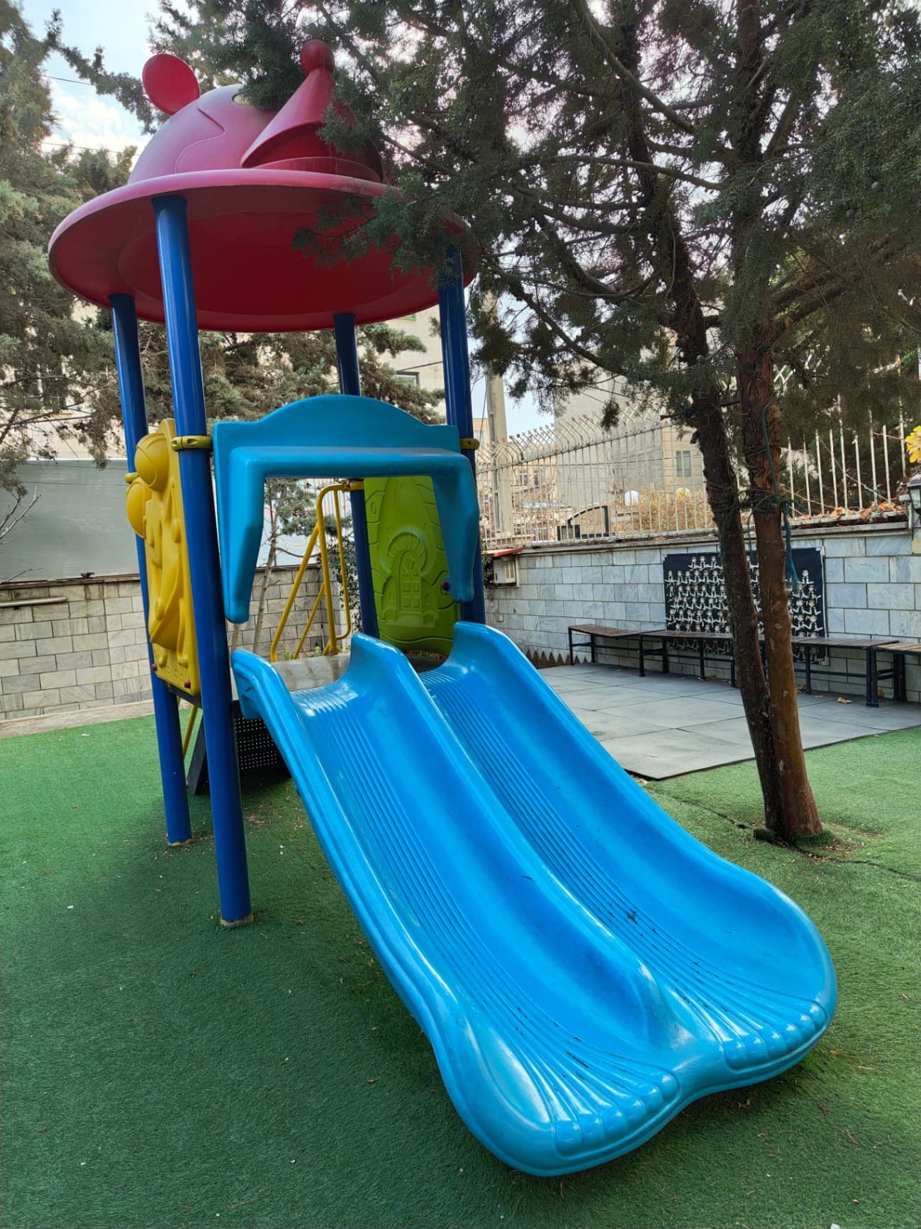 حیاط